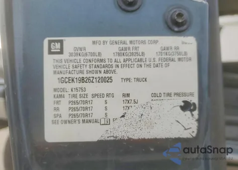 2006 Chevrolet Silverado K1500 z USA, uszkodzony, nr VIN 1GCEK19B26Z120025